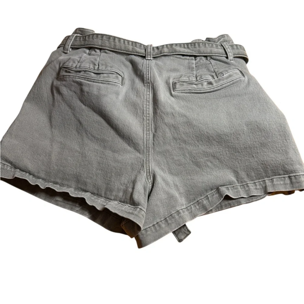 American Eagle Gray Paperbag Waist Denim 10 Shorts Coastal Cowgirl Boho Summer - Picture 3 of 5